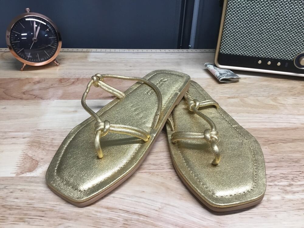 Mercedes Castillo Julianna Thong Sandals Women's 7.5 Gold Open Toe Slingback